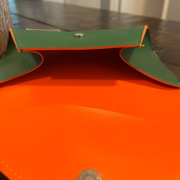 Jantaminiau Green Orange Origami 1st Class Travel Wristlet - Picture 4 of 5